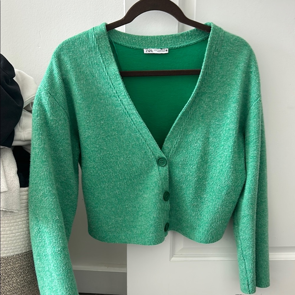 Zara Green Cropped Cardigan Sweater